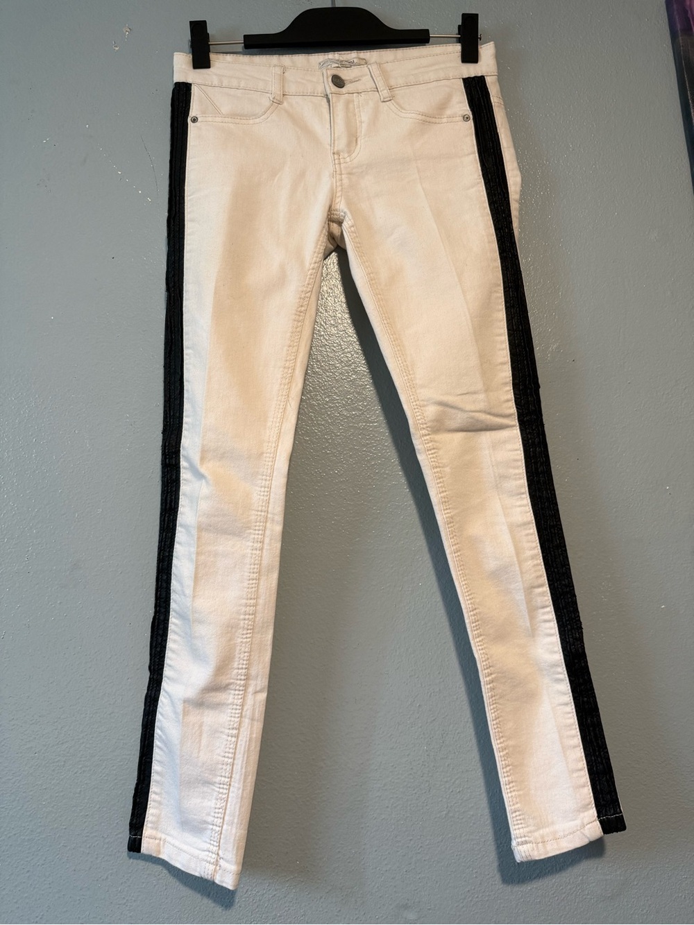 Free People Cream High-Rise Jeans size 26